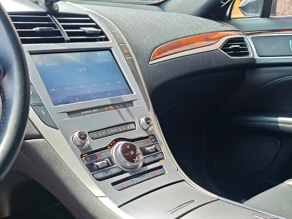 LINCOLN MKZ 2021
