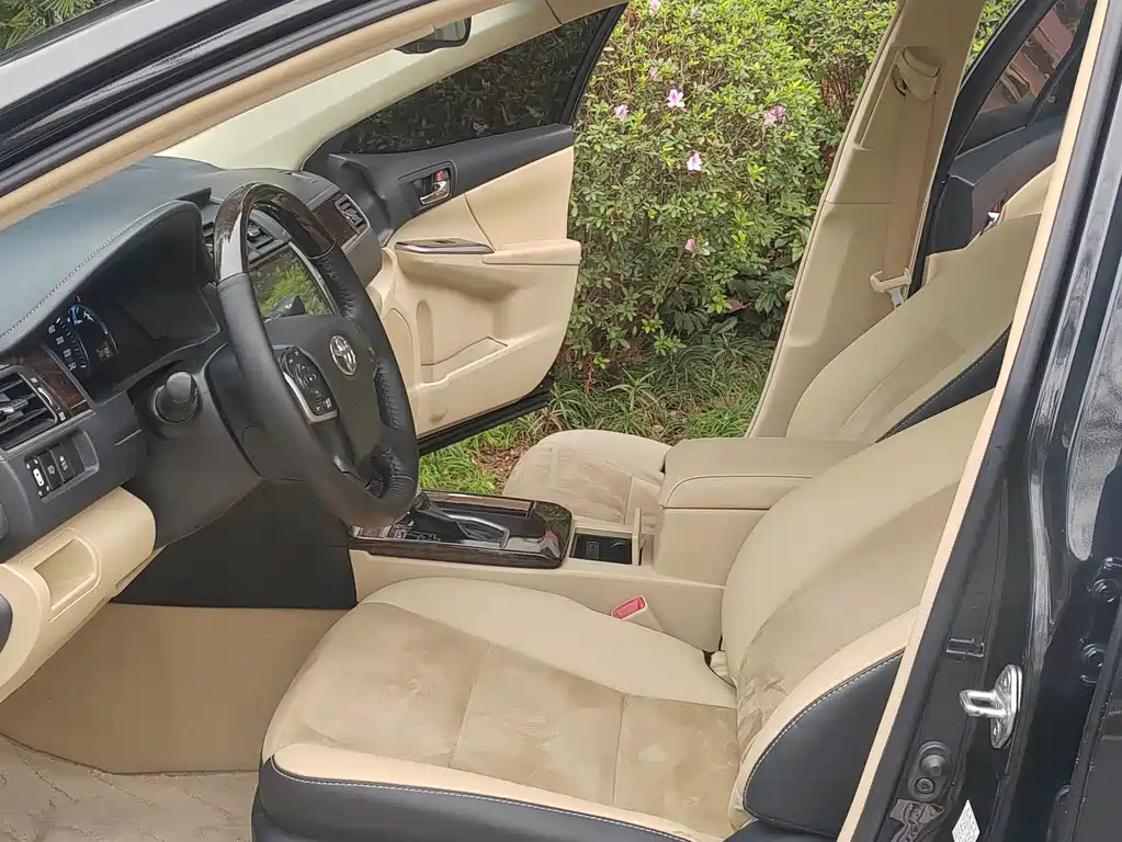 TOYOTA CAMRY 2017