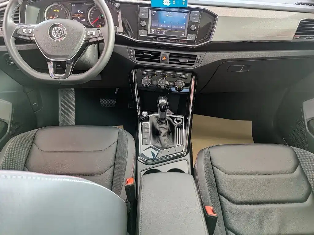 VOLKSWAGEN TAYRON 2021