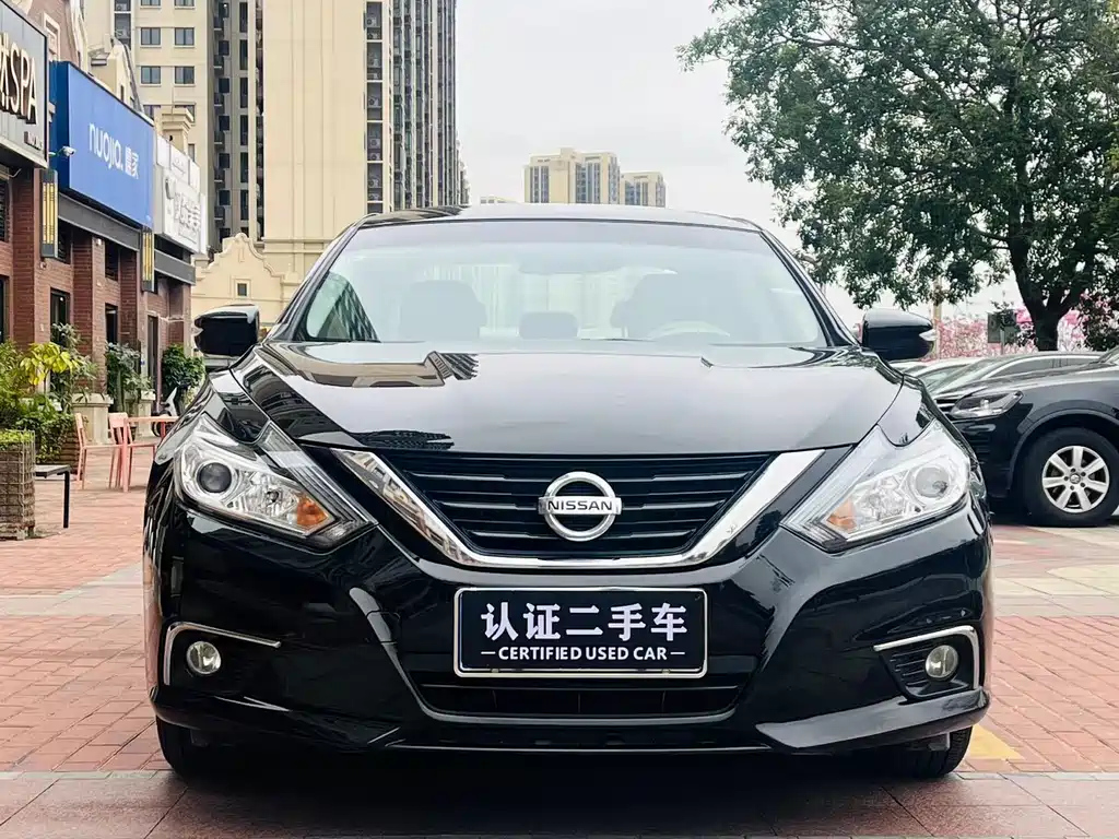 NISSAN TEANA 2019