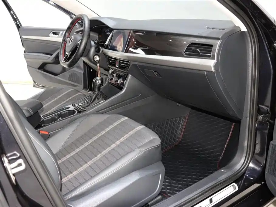 VOLKSWAGEN LAVIDA 2022