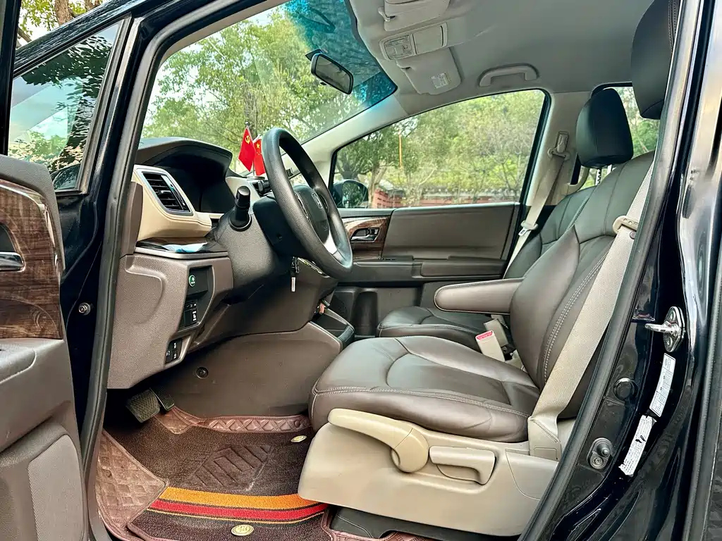 HONDA ODYSSEY 2015