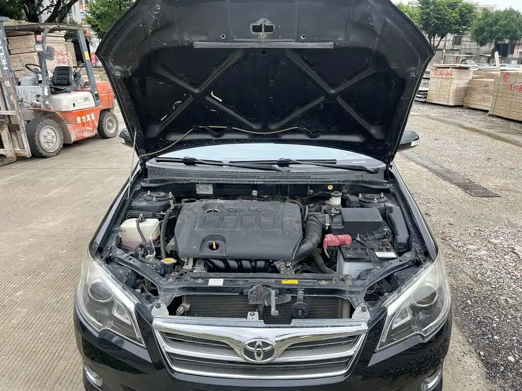 TOYOTA COROLLA 2013