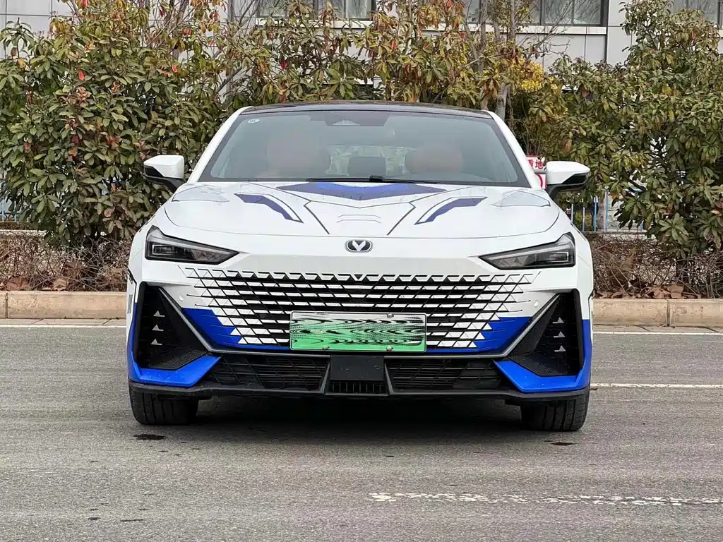 CHANGAN UNI-V SMART IDD 2023
