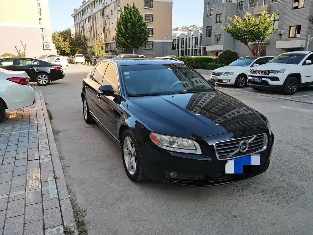 VOLVO S80L 2009