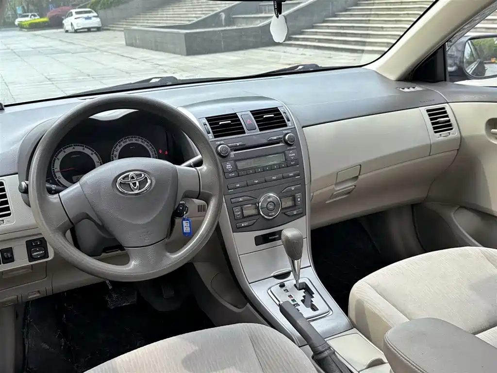 TOYOTA COROLLA 2009