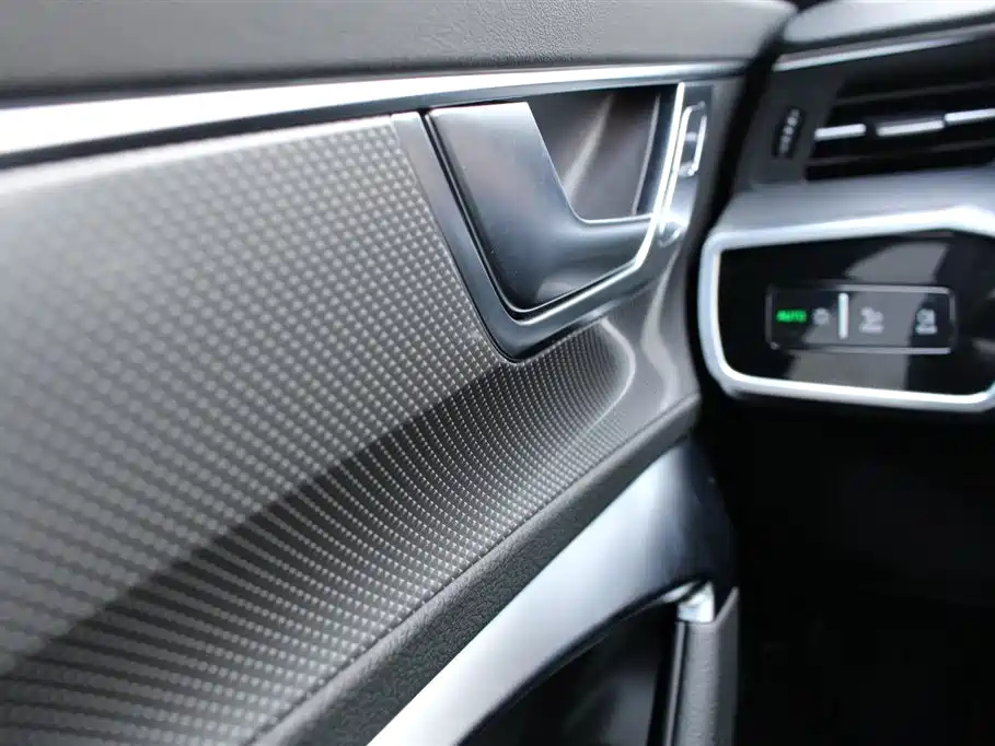 AUDI A6L 2023