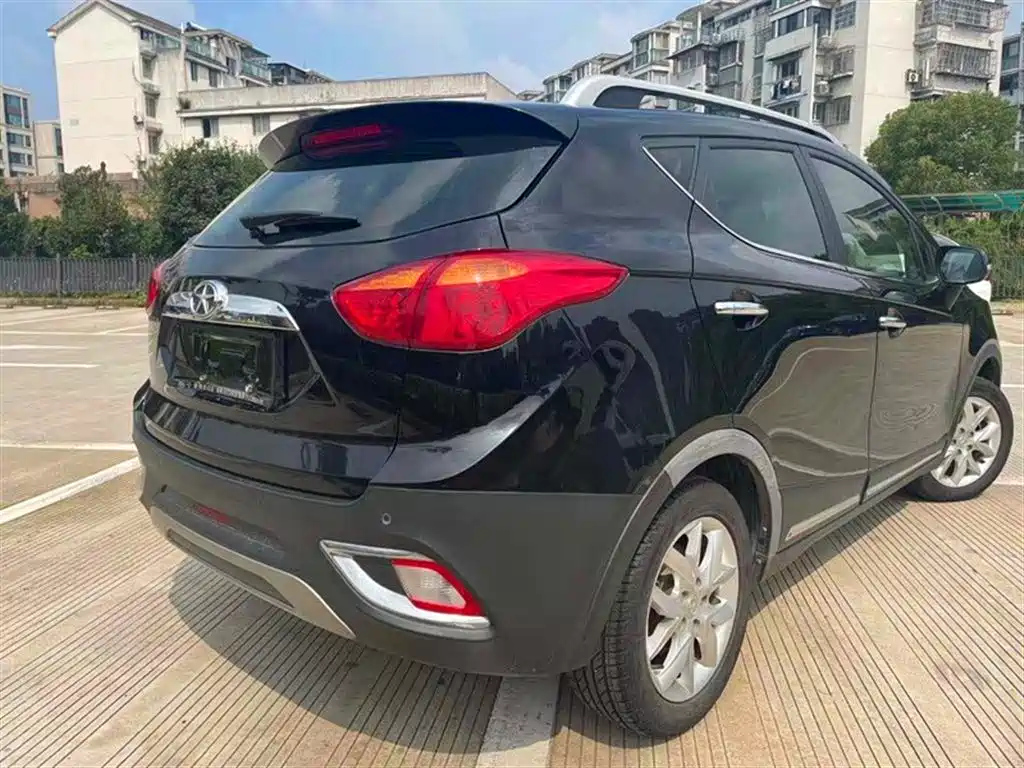 JAC REFINE S3 2015