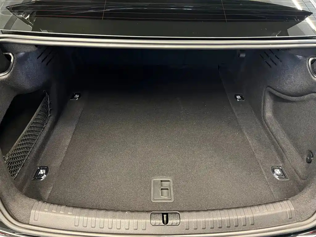 AUDI A6L 2022