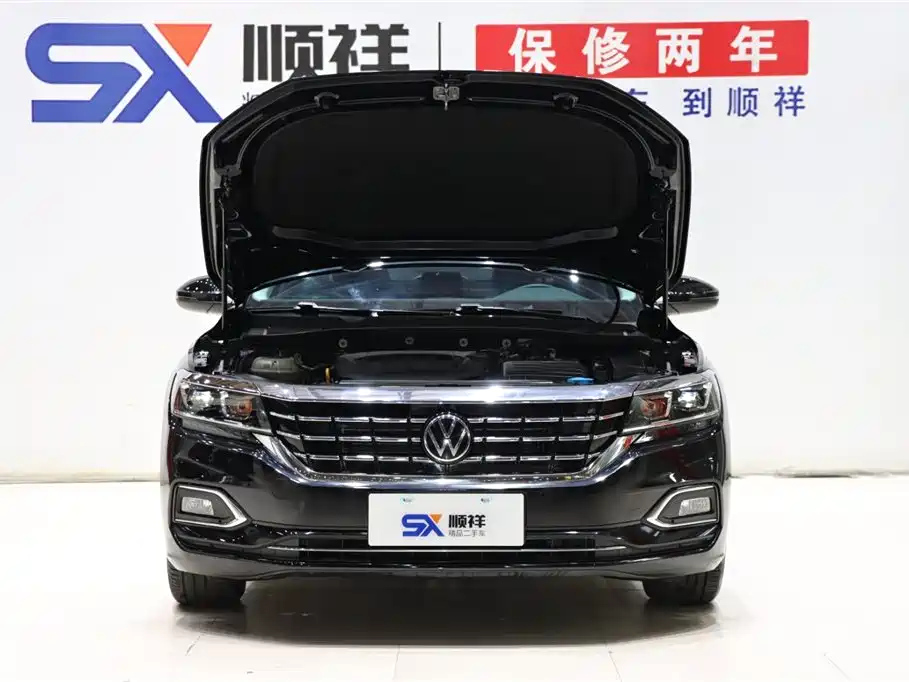 VOLKSWAGEN PASSAT 2020
