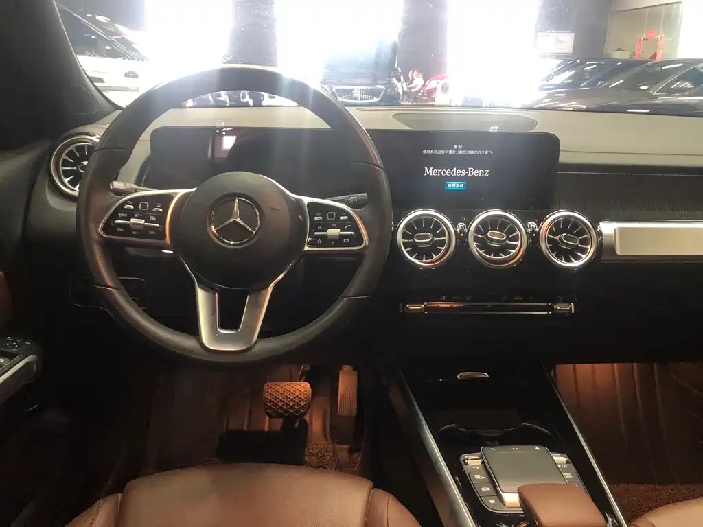 MERCEDES BENZ GLB 2022