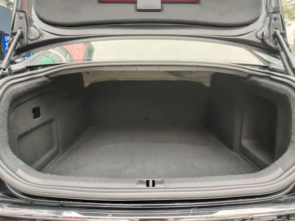 AUDI A6L 2010