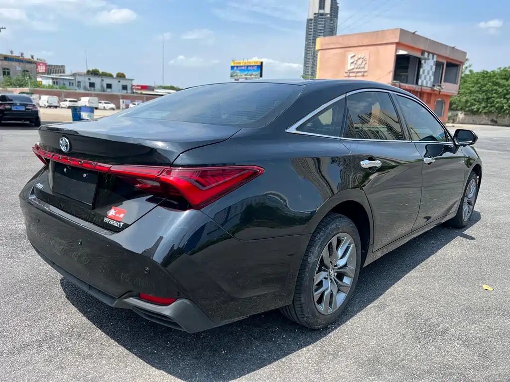 TOYOTA AVALON 2021