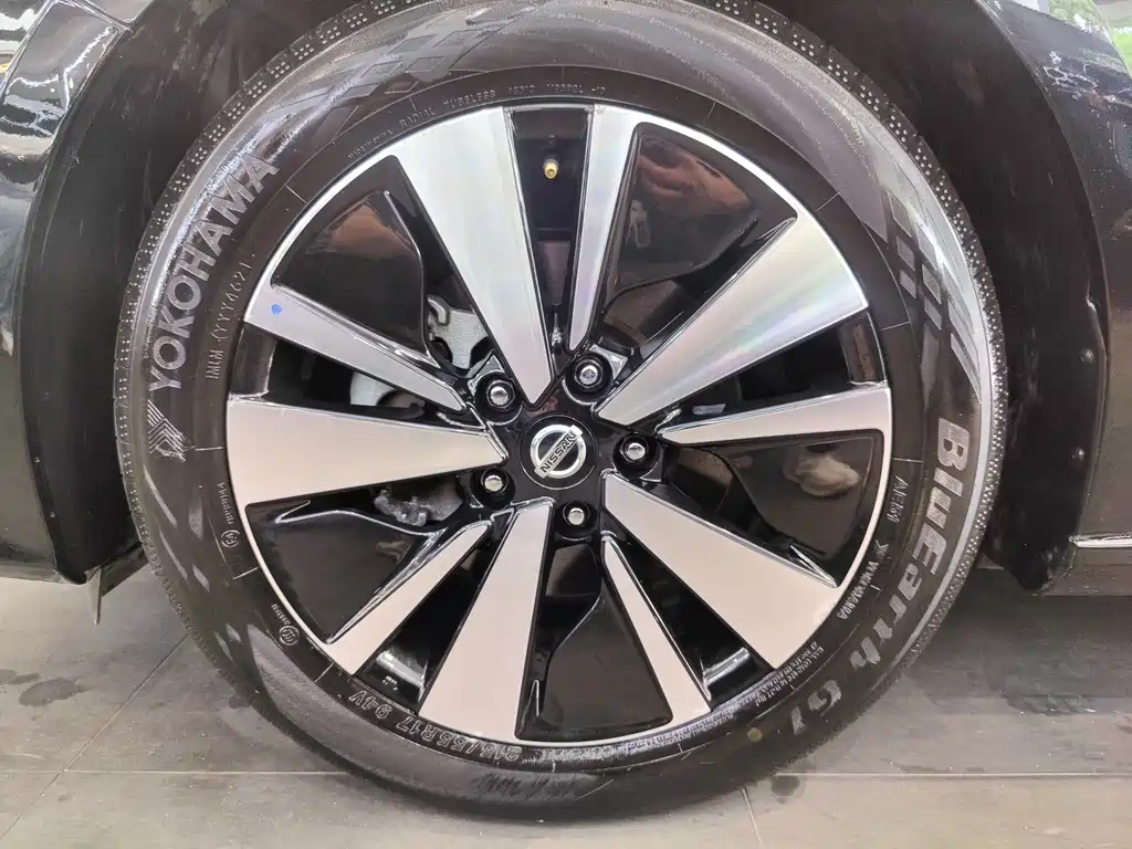 NISSAN TEANA 2022