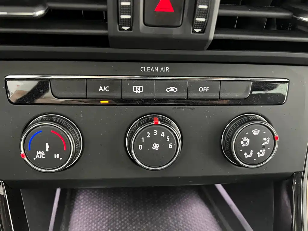 VOLKSWAGEN PASSAT 2021
