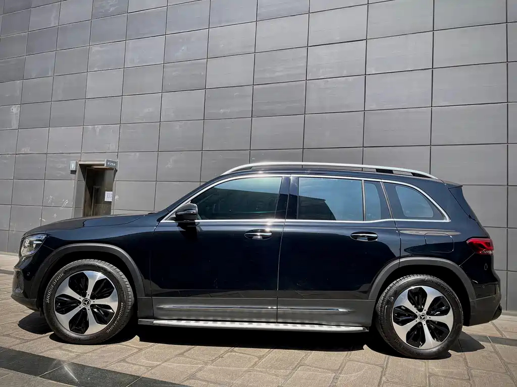MERCEDES BENZ GLB 2022