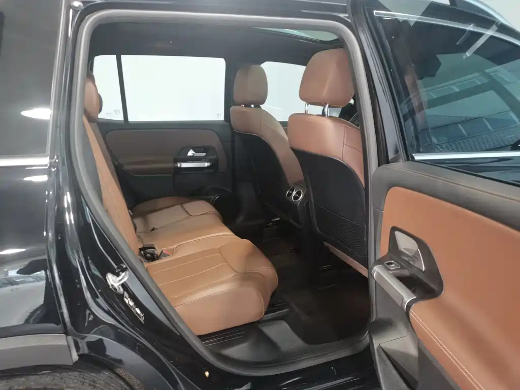 MERCEDES BENZ GLB 2022