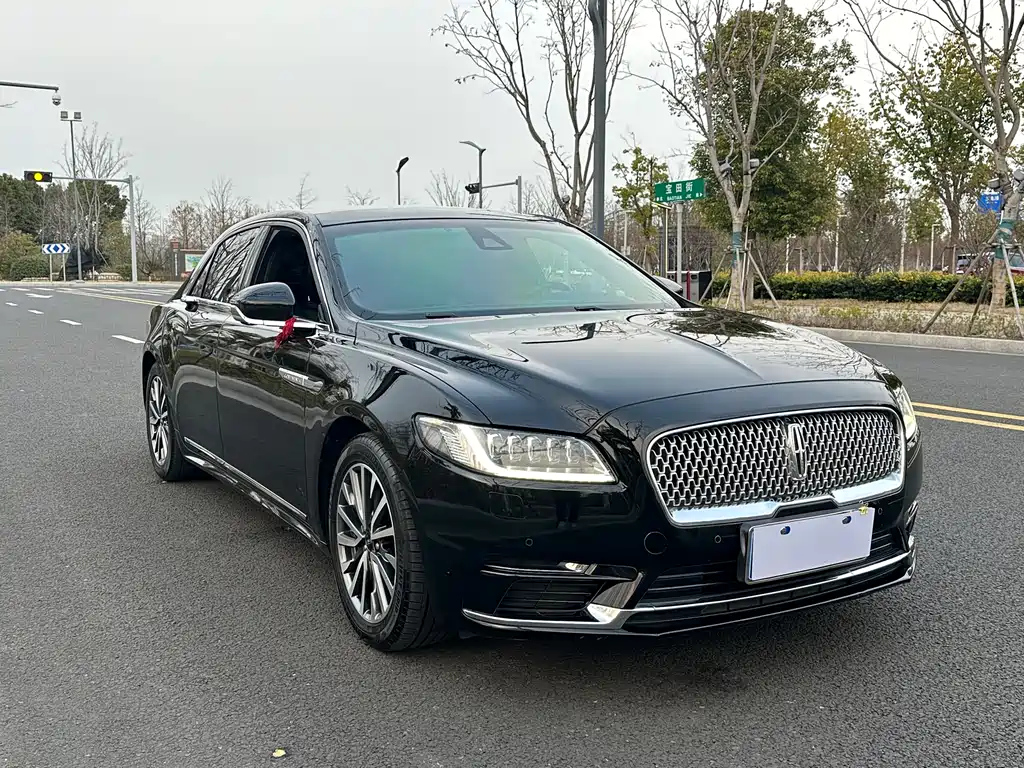 LINCOLN CONTINENTAL 2020