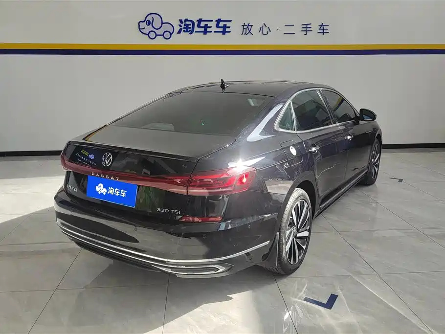 VOLKSWAGEN PASSAT 2022
