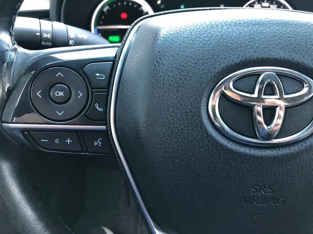 TOYOTA AVALON 2021
