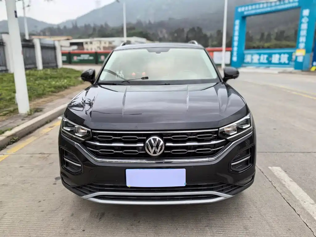 VOLKSWAGEN TAYRON 2020
