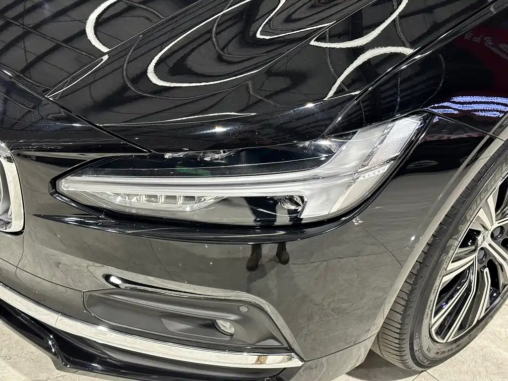 VOLVO S90 2021
