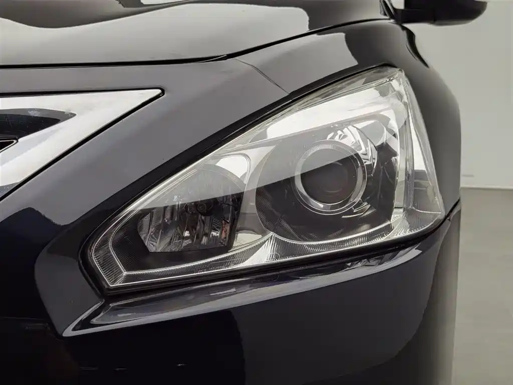 NISSAN TEANA 2014