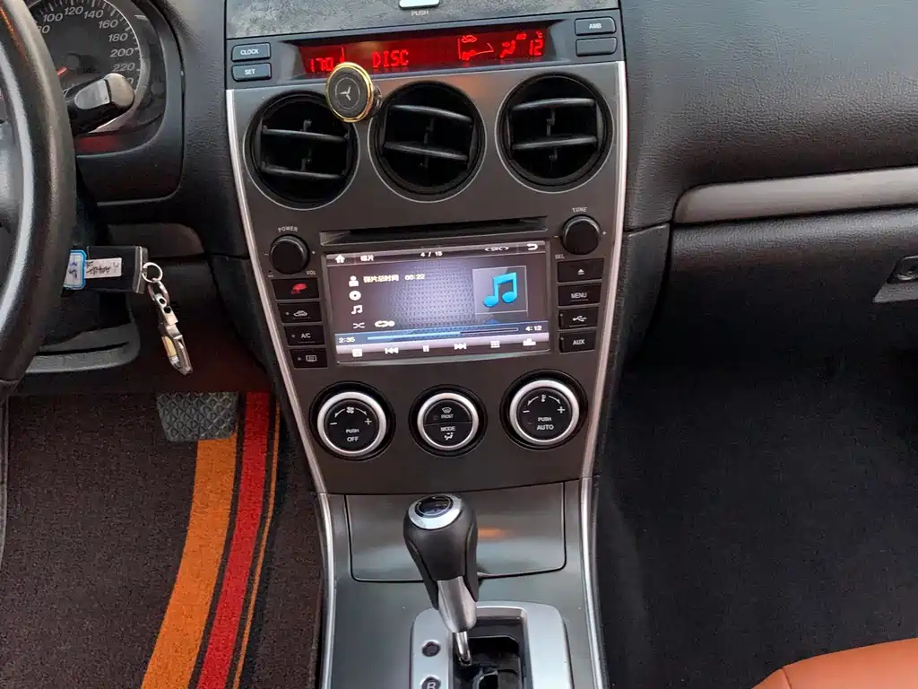MAZDA 6 2010