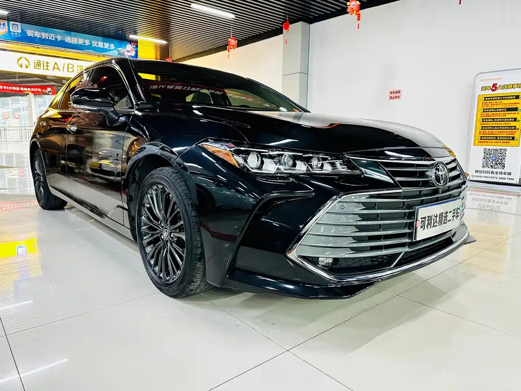 TOYOTA AVALON 2019