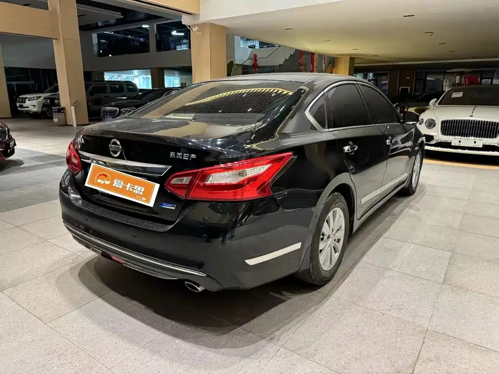 NISSAN TEANA 2018