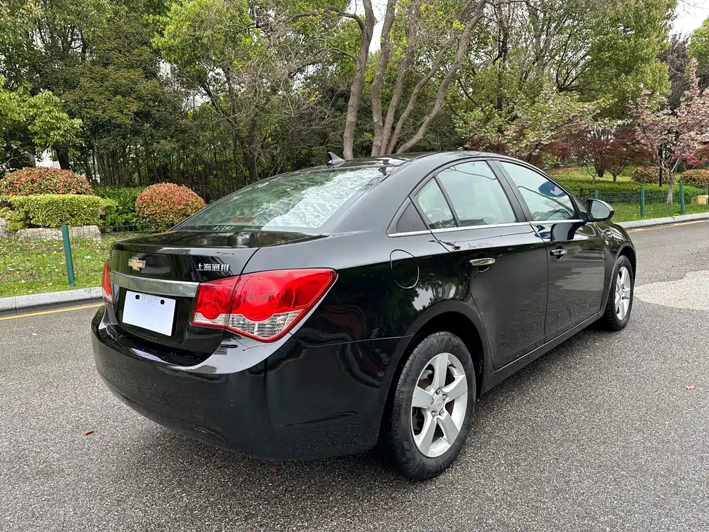 CHEVROLET CRUZE 2012