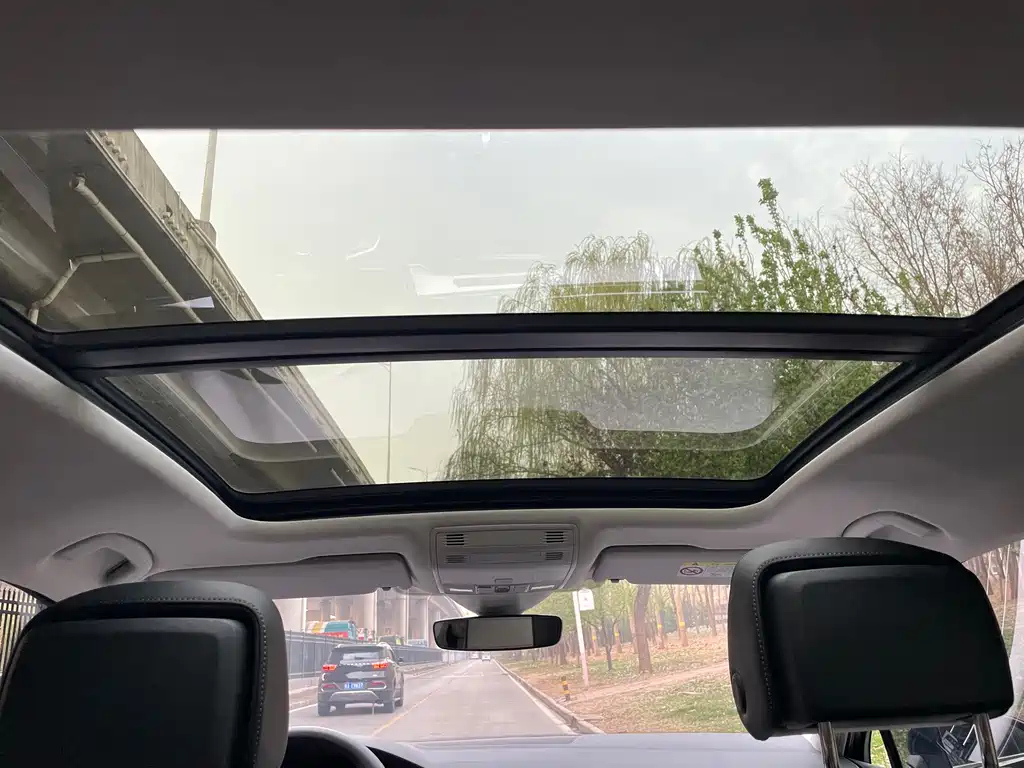 VOLKSWAGEN MAGOTAN 2023
