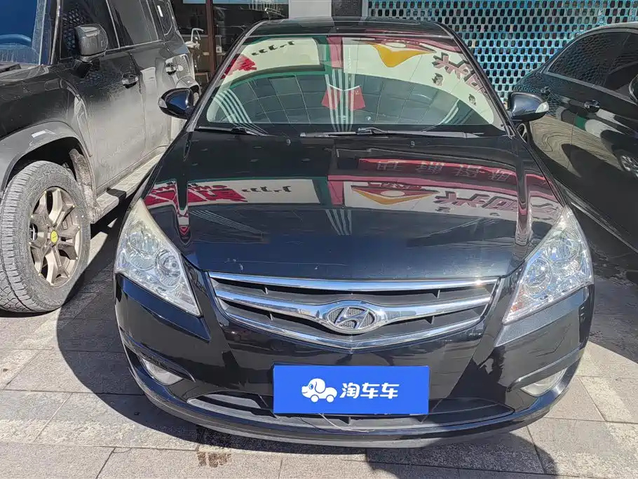HYUNDAI CELESTA 2011