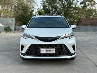 TOYOTA GRANVIA 2023