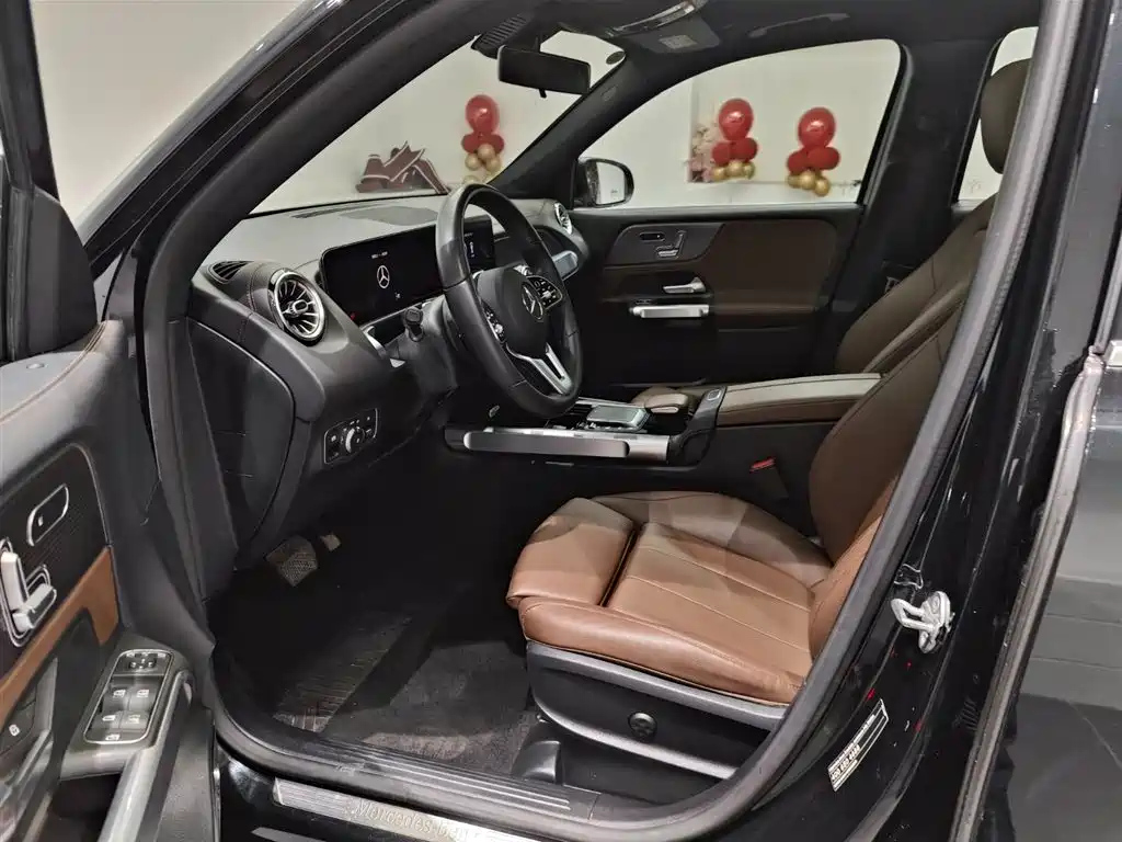 MERCEDES BENZ GLB 2021