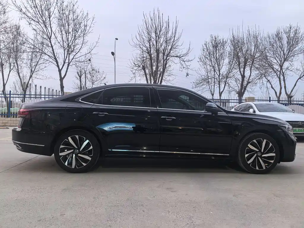 VOLKSWAGEN PASSAT 2022