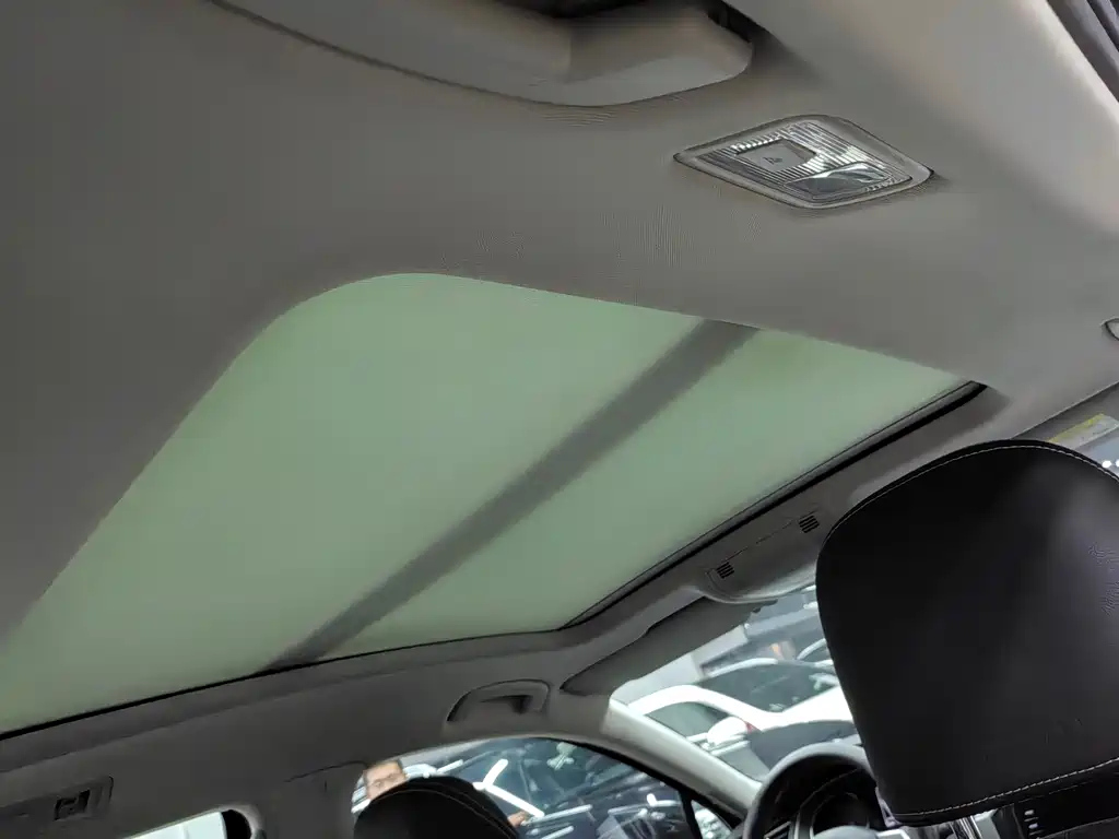 VOLKSWAGEN MAGOTAN 2020