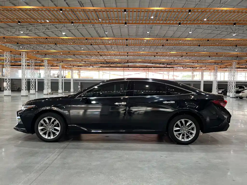TOYOTA AVALON 2021