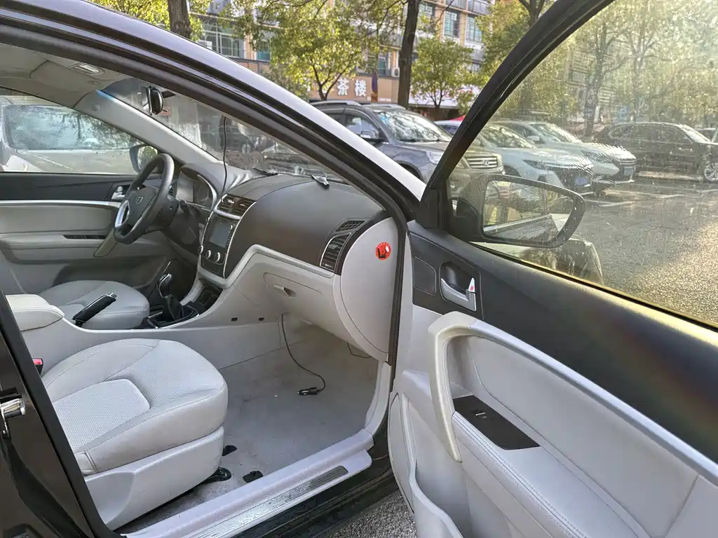GEELY AUTO EMGRAND 2015