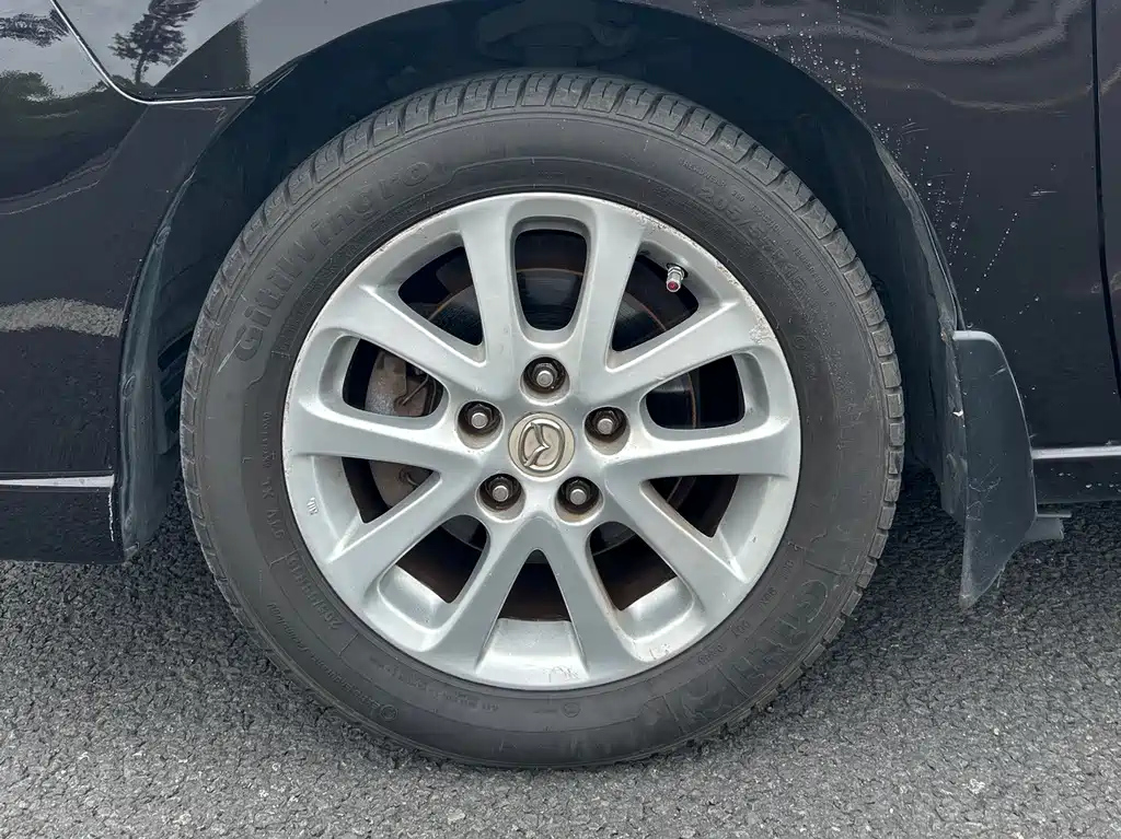 MAZDA 5 2011