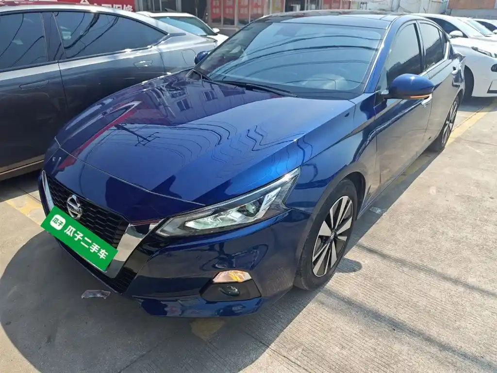 NISSAN TEANA 2022