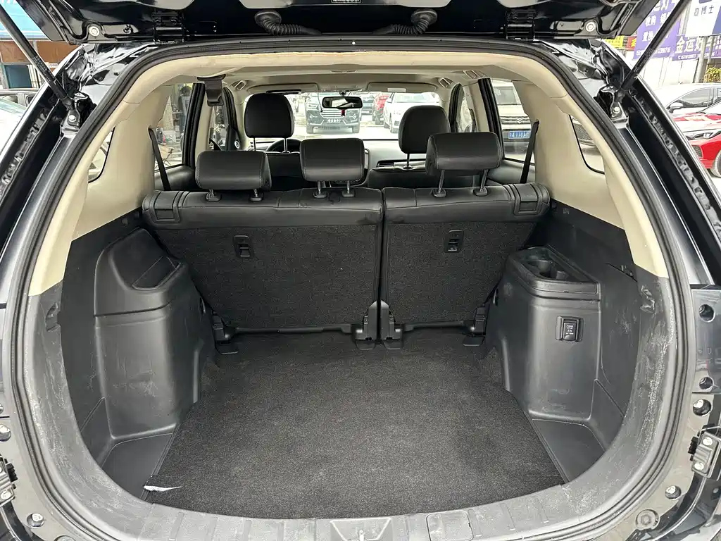 MITSUBISHI OUTLANDER 2020