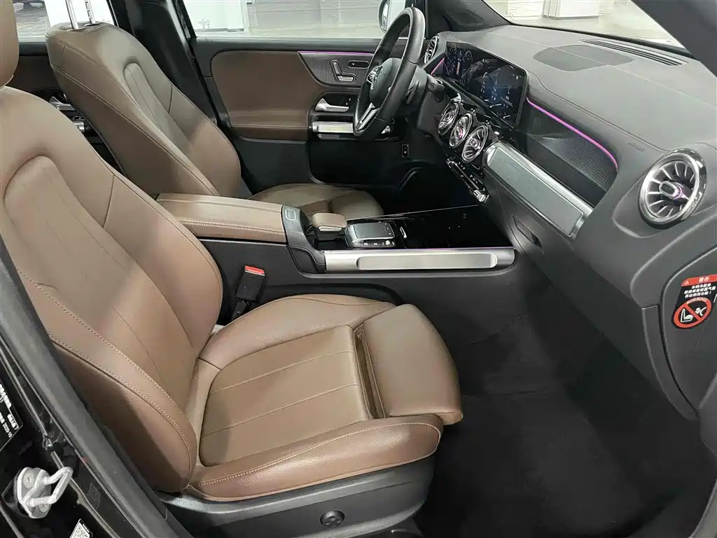 MERCEDES BENZ GLB 2021