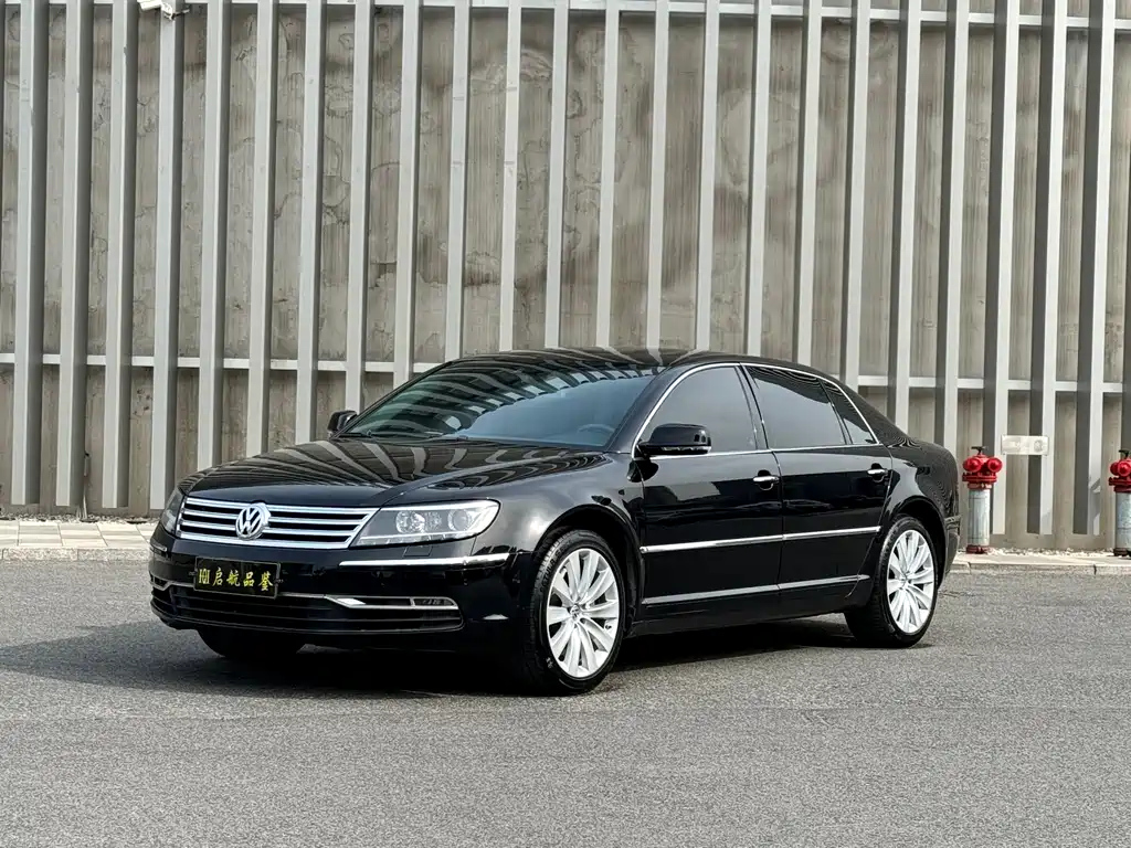 VOLKSWAGEN PHAETON 2012