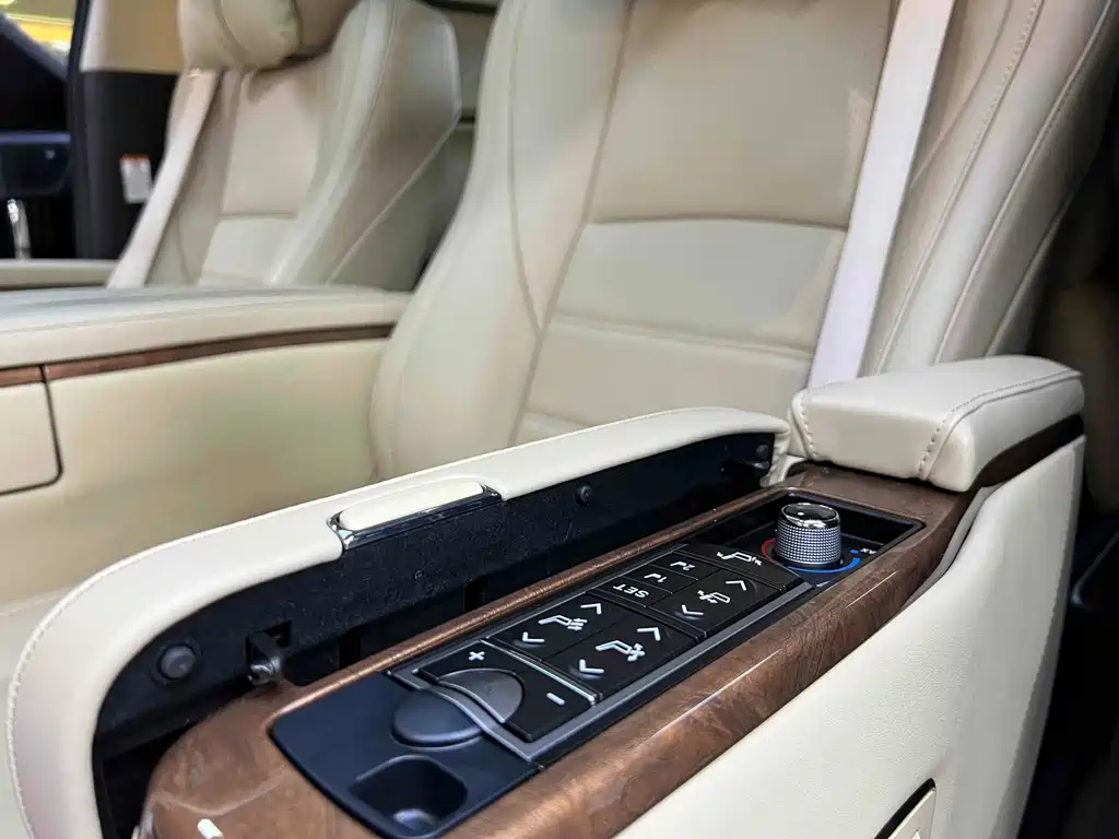 TOYOTA ALPHARD 2016