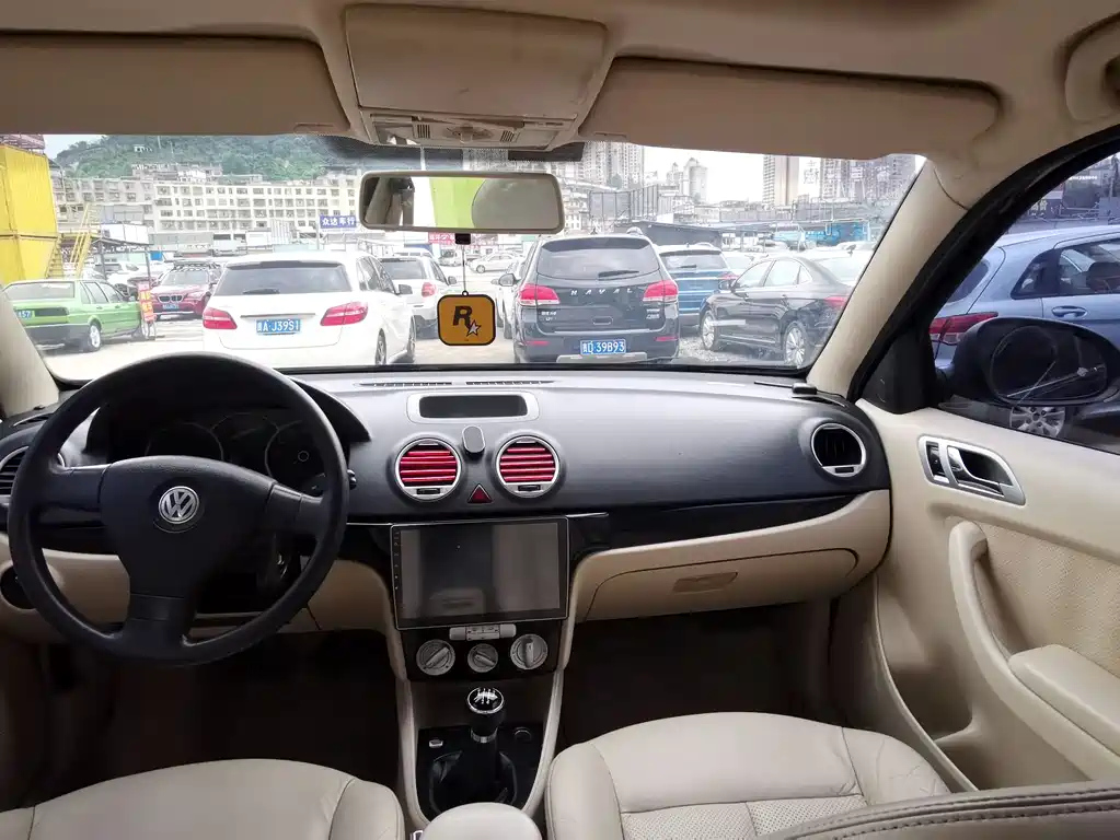 VOLKSWAGEN LAVIDA 2010