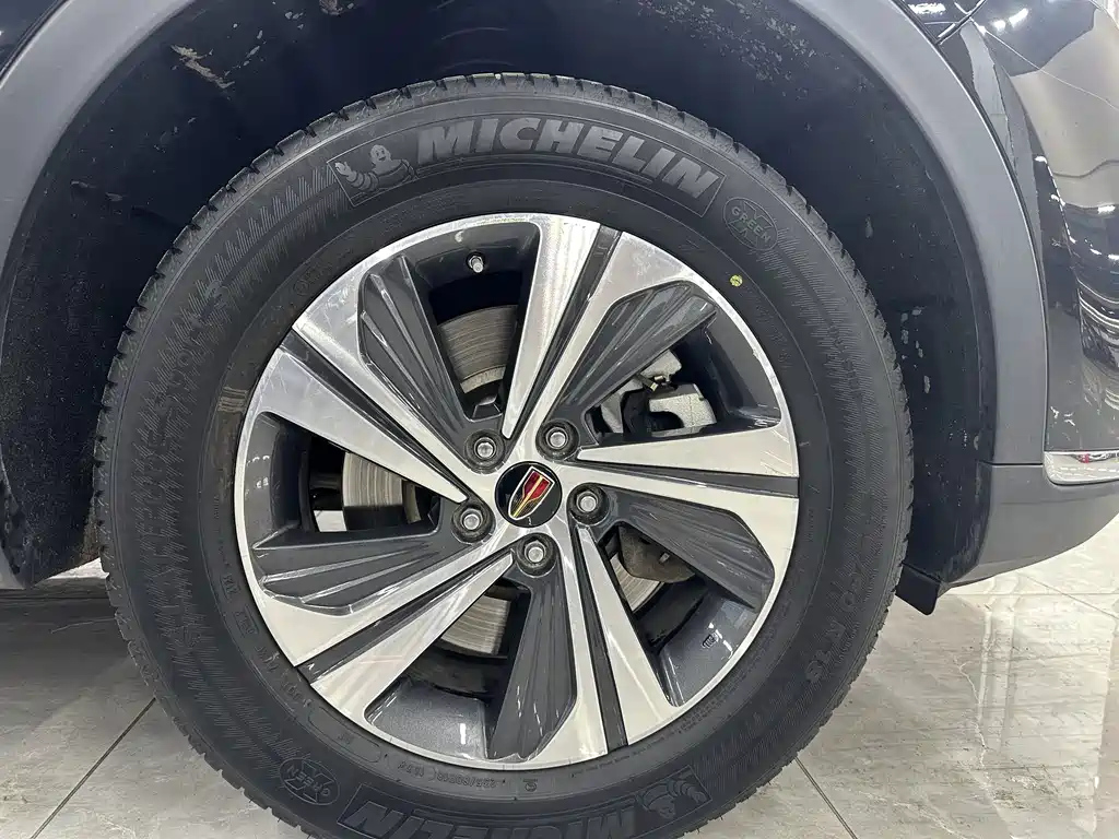 HONGQI HS5 2021