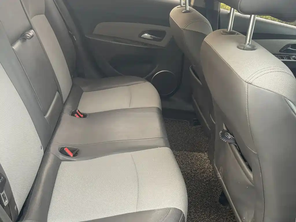 CHEVROLET CRUZE 2011