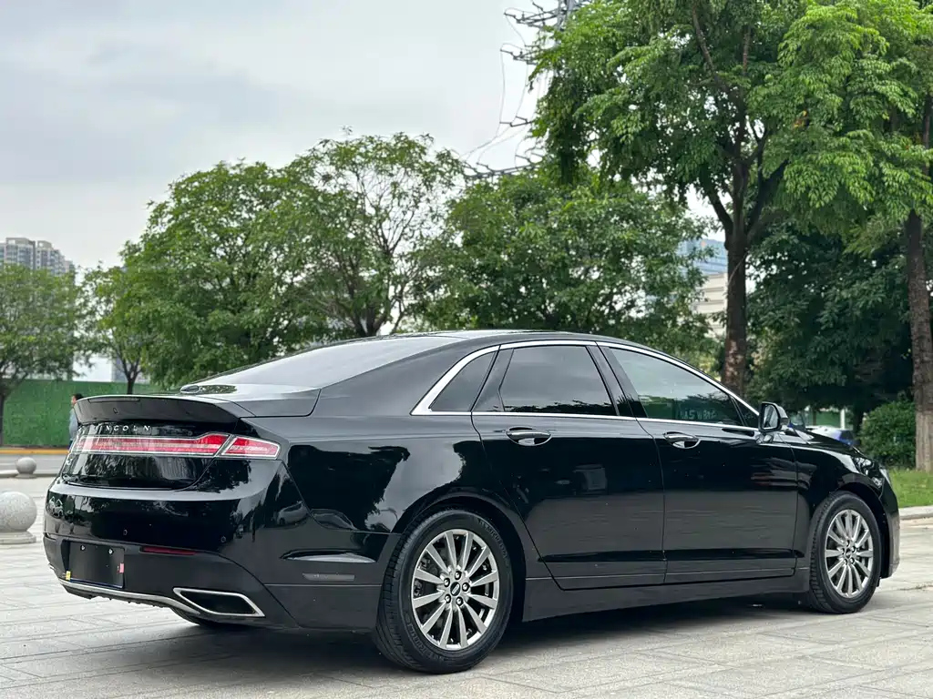 LINCOLN MKZ 2021