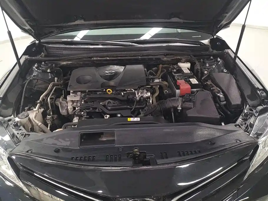 TOYOTA CAMRY 2020